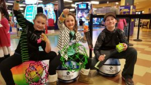 Kids and prizes - Gameroom Guru 0820