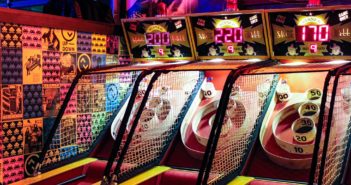 Retro Arcade Bar, Pizzeria Opens in Oklahoma