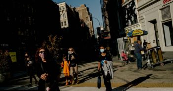 New York Requires Bars, Restaurants to Close at 10 p.m.
