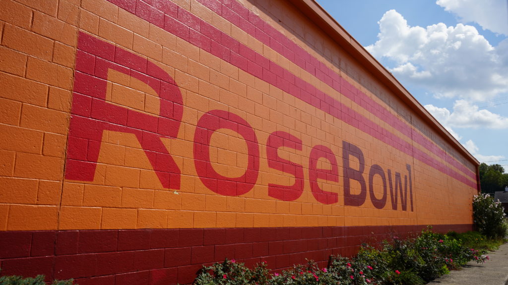 RoseBowl - QubicaAMF Cover Story 0621