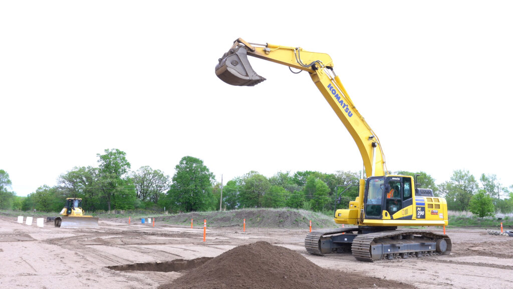 Nate Reinhart at Extreme Sandbox - Excavator