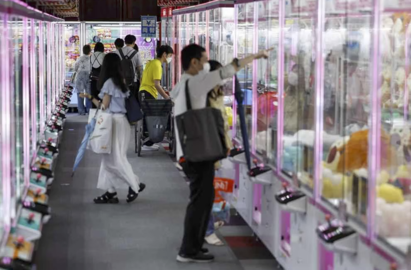 Some of the 310 cranes in the game corner at the Round One Umeda store.