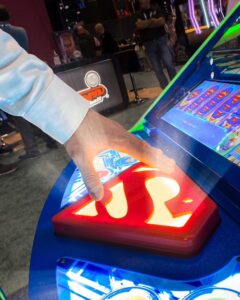 Benchmark Games' Superman: Worlds United